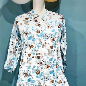 Button down long length 100% cotton shirts. Size’s S M L available